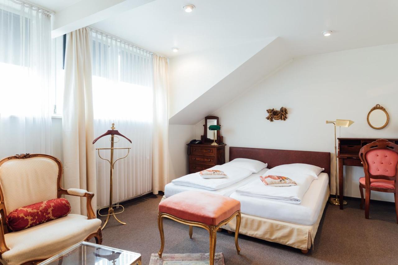 Das Kleine Hotel In Ruhiger Stadtlage Wiesbaden Exteriör bild
